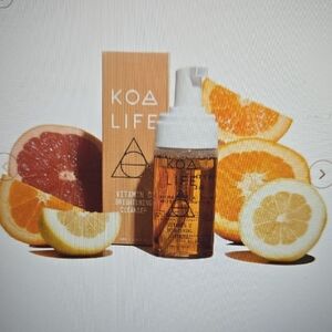 KOA LIFE Vitamin C Brightening Cleanser 100 ML NEW IN BOX SEALED Exp: 09/2026